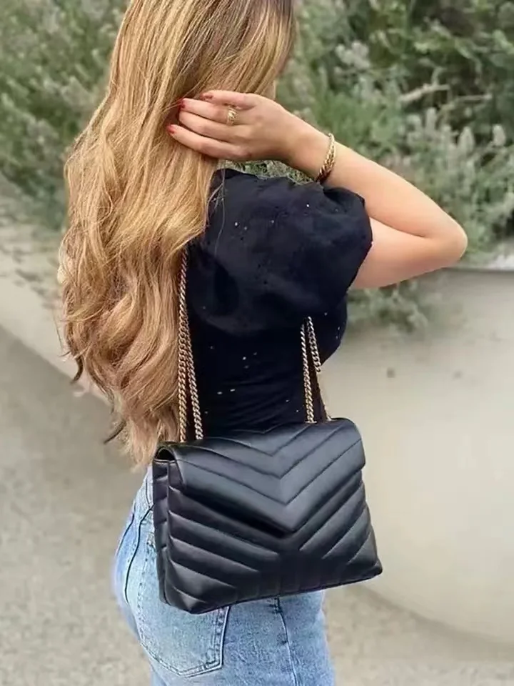 

2025 New Cow Leather Bag, Women's Metal Chain Bag, Genuine Leather Handheld Shoulder Cross Shoulder Casual Bag