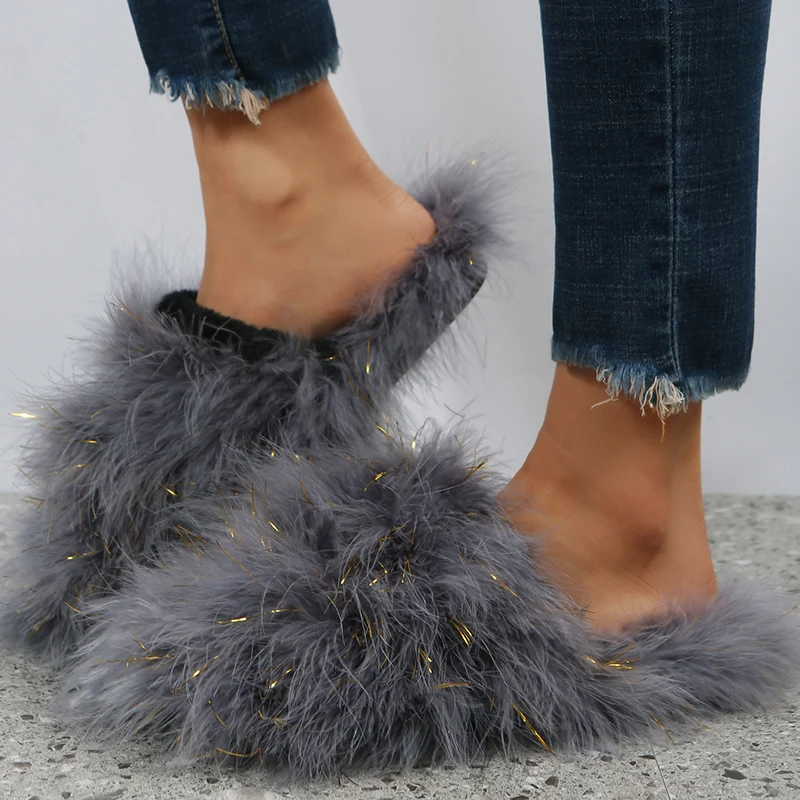 النساء الفاخرة نِعال من الفراء 2025 جديد خفيفة الوزن شقة نصف النعال في الهواء الطلق باوتو أحذية النساء موضة جولة تو الفراء الشرائح امرأة