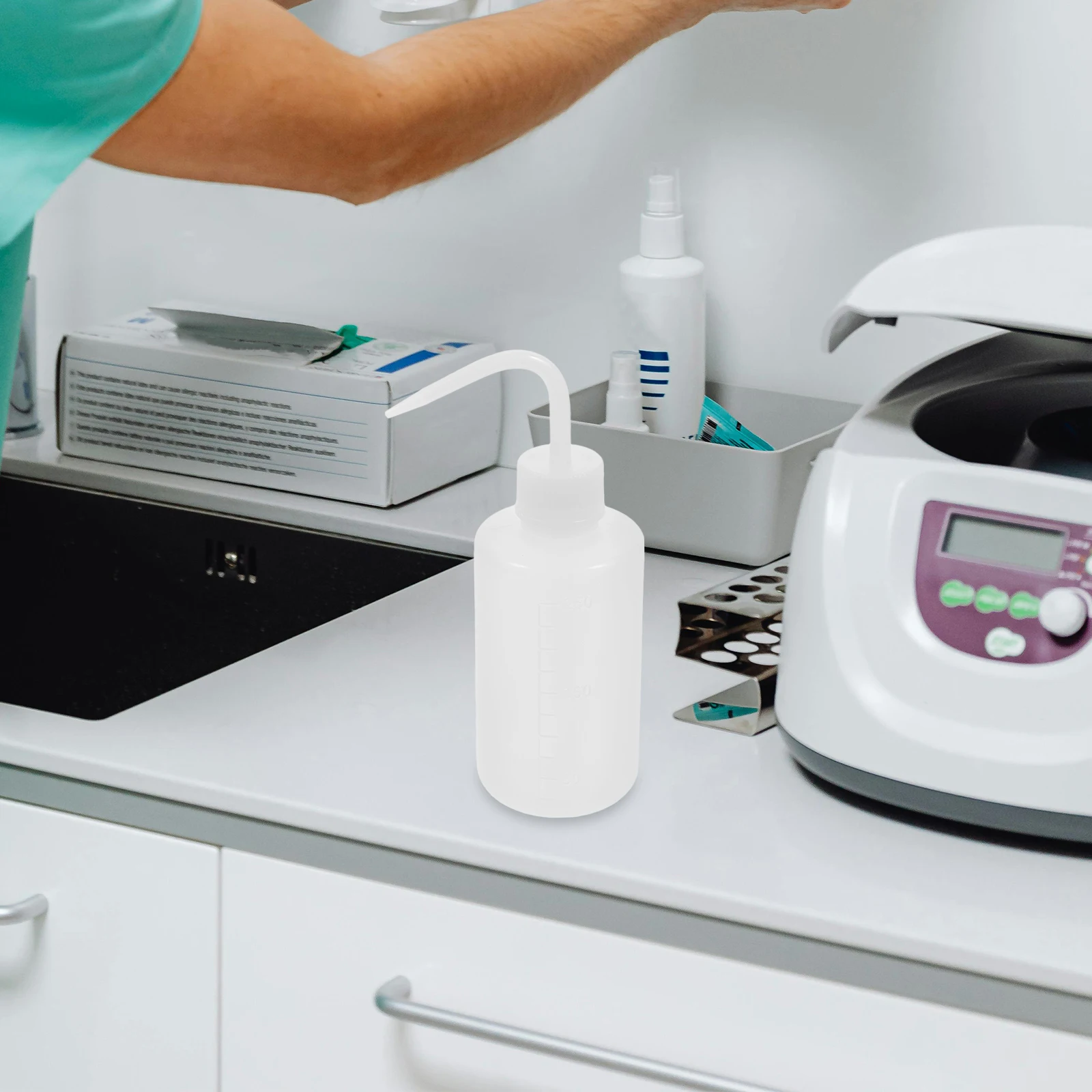 

4 Pcs Wash Bottle Spray Bottles for Cleaning Wide Mouth Water Graduated Dispensing Narrow Neck Plastic Squeeze with Scale