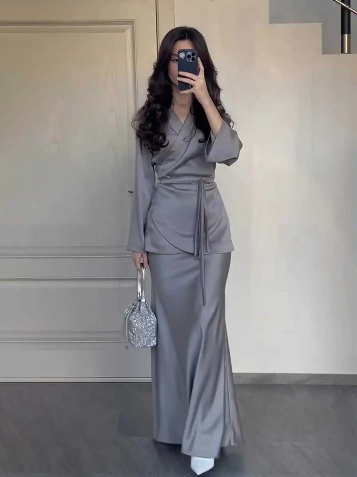 

Fashionable Patchwork Long Dress Set Women's Casual Top And Skirt Ensemble Waist-Cinching Ensemble for Ages 18-25