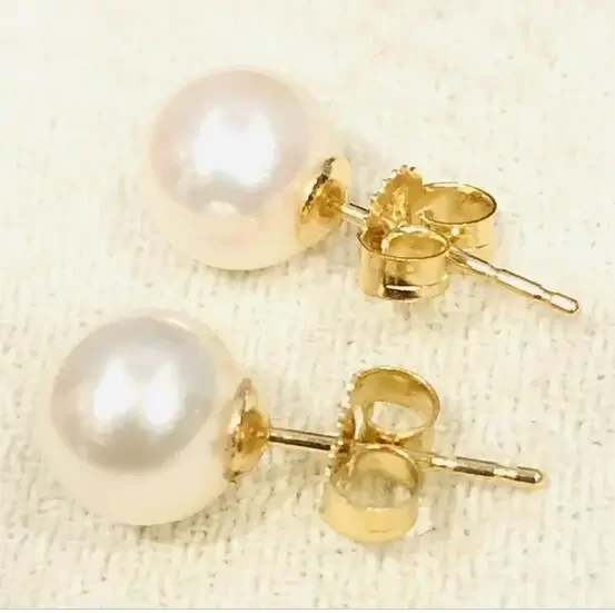 

Perfect Round 6-7mm AAA+True White AKOYA Pearl Earrings 14K Gold