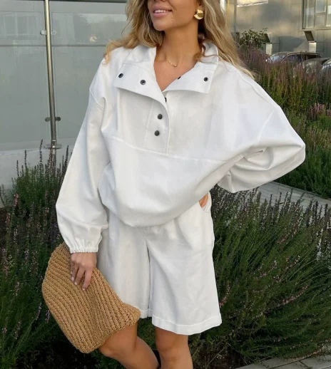 

Sports Shorts Set Minimalist Lantern Sleeves Fashionable Long Sleeved Sweatshirt High Waisted Shorts Set Loose White Shorts Set