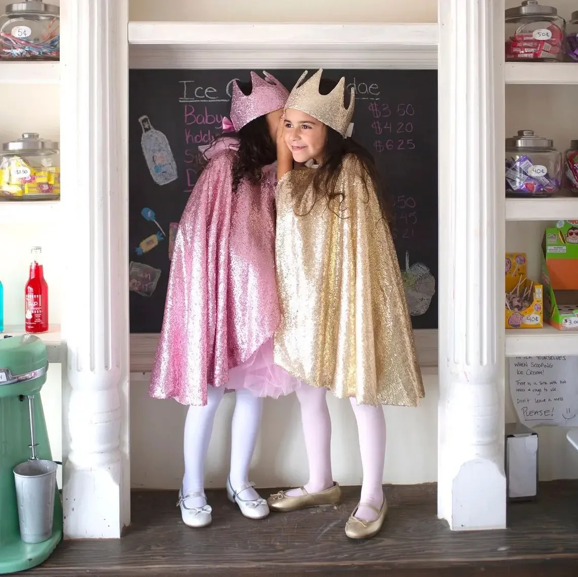 Hochwertiger Kinder-Umhang mit glitzernden Pailletten, stilvoller Schal-Mantel, trendiges grenzübergreifendes Outfit für Mädchen, geeignet für Feiertage und Themenveranstaltungen. – Detail 6
