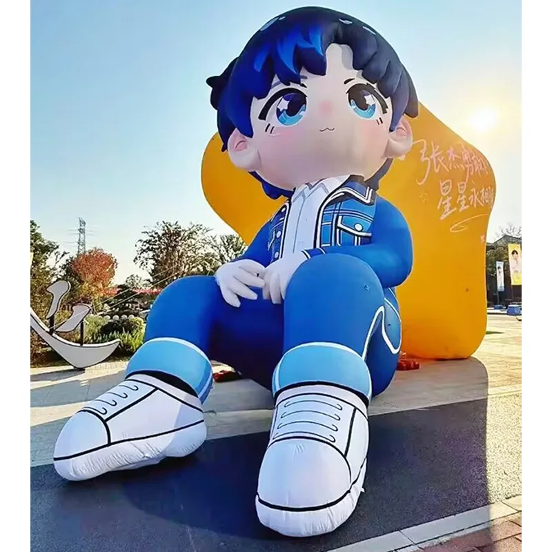 

Надувные фигурки звезд, оснащенные воздуходувками, в качестве декоративных элементов для открытых торговых центров и площадей на мероприятиях.