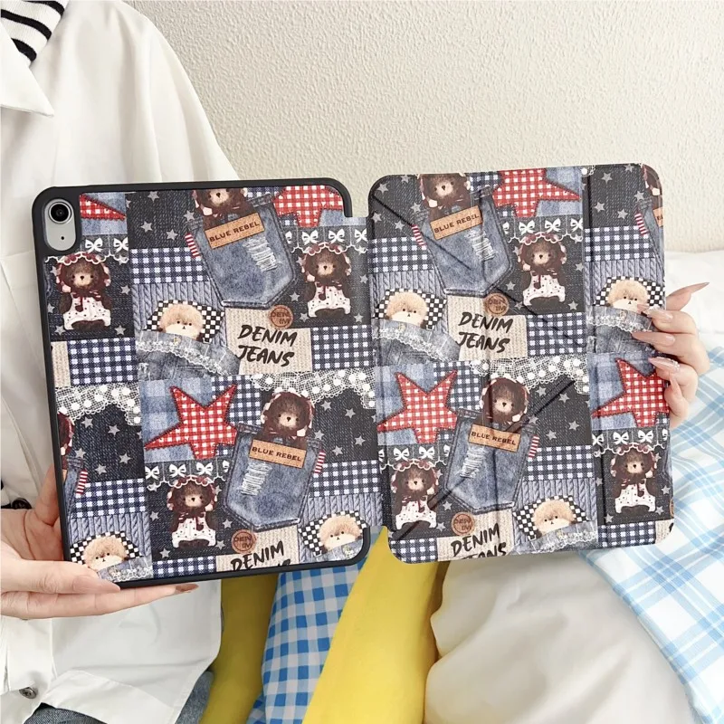 

Teddy Bear Cartoon Retro Print Foldable with Pencil Holder Tablet Case for iPad 10th Gen Air4/5 10.9in A16 A19 2026 11inch Cover