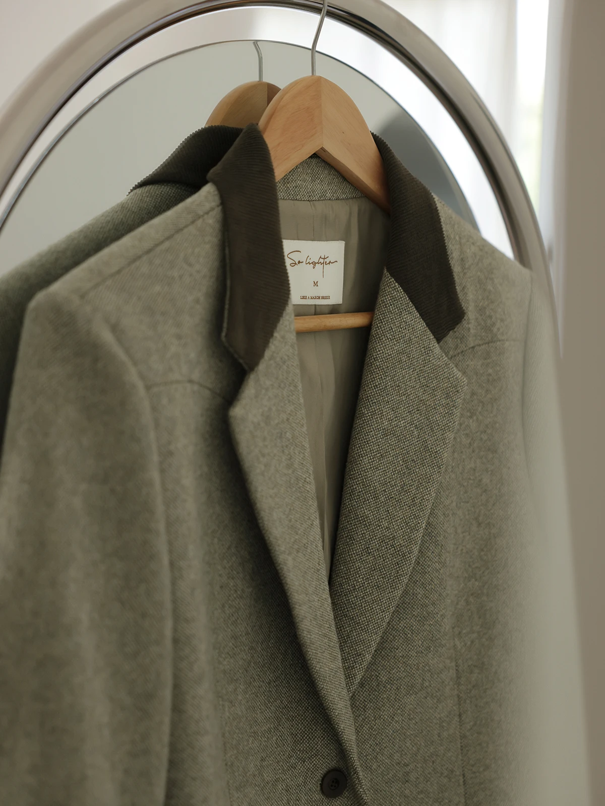 

Solighter Retro Woolen Suit Jaet for Women Spring 2025 New High-End Feeling Tweed Outerwear Commute Sle Long Sve Singl...