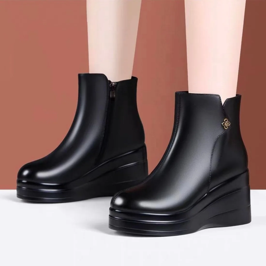 

Женские ботинки GKTINOO из натуральной кожи, ретро-обувь, новинка 2025 года, осень-зима, с круглым носком, на двойной молнии, ручной работы, лаконичные, на платформе