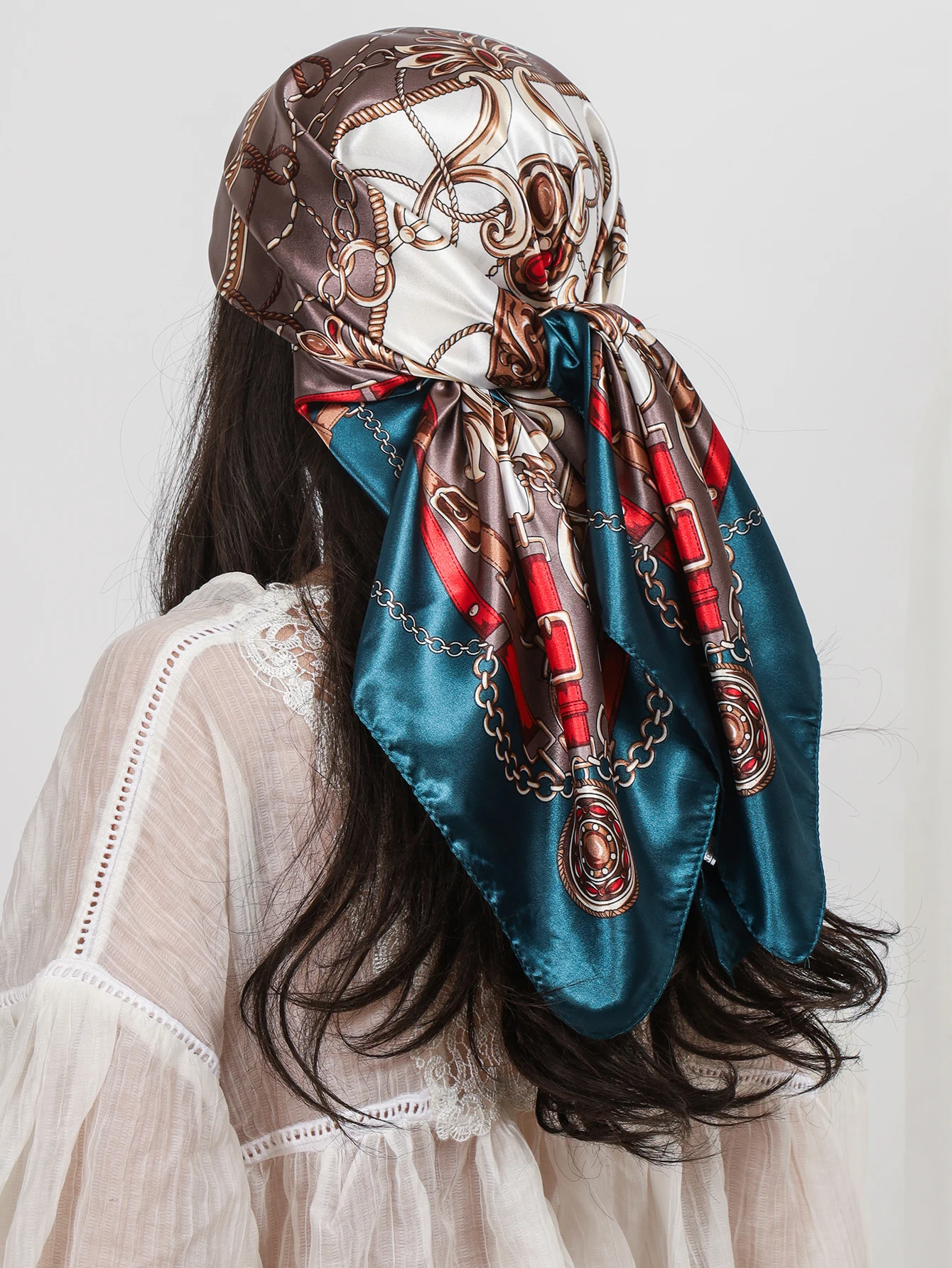 แบรนด์หรูผ้าพันคอผ้าไหมสแควร์ผู้หญิงฮิญาบผ้าคลุมไหล่พิมพ์ Kerchief Femme ผ้าพันคอ Foulard ผ้าพันคอชายหาด Pareo 90 ซม.