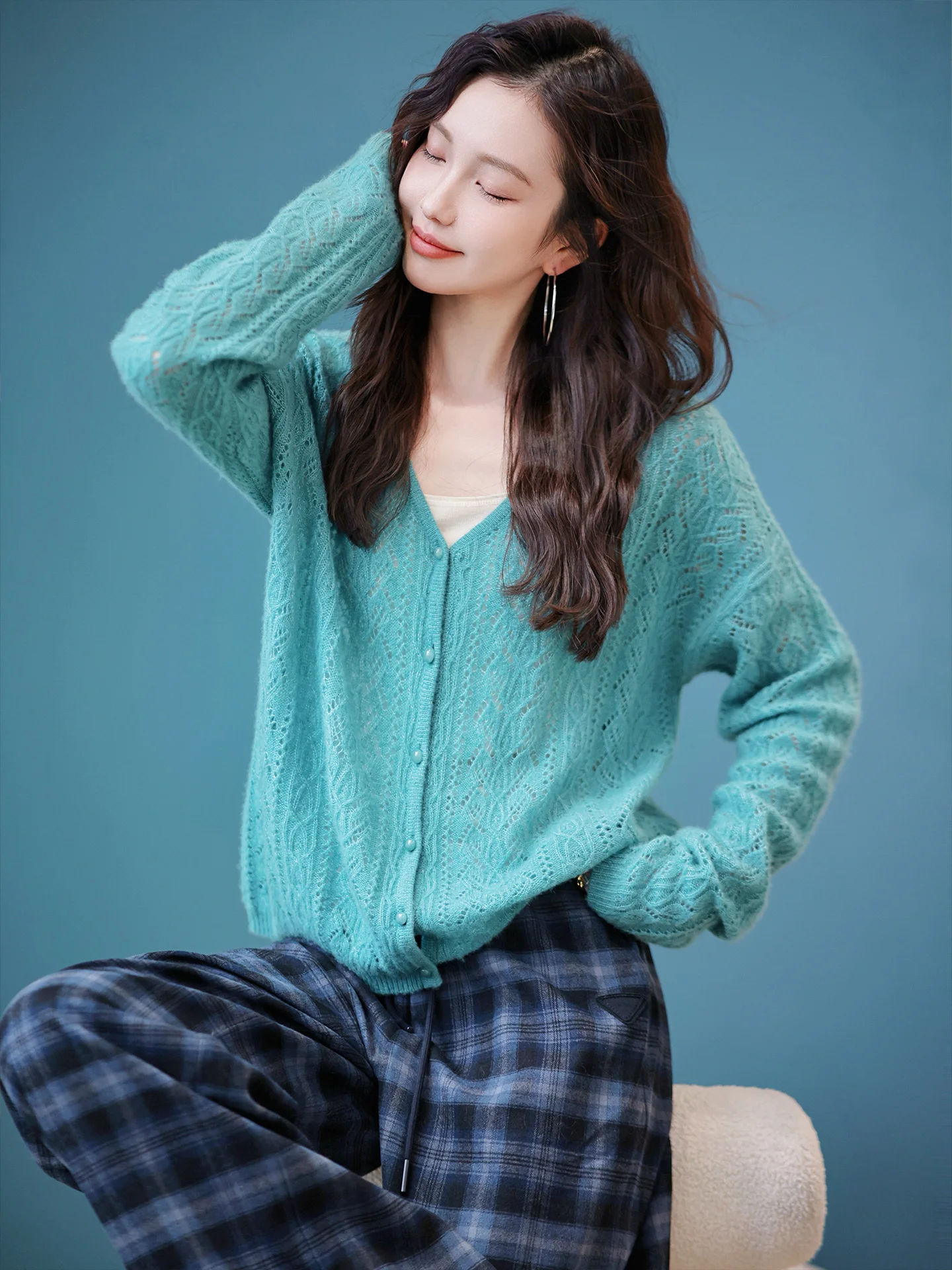 

ZhaodaXi Coral Sea Silk Camere Open Cardigan Slimming Single Wear Highlighting Ele V-ne Long Sve Women's Knitwear