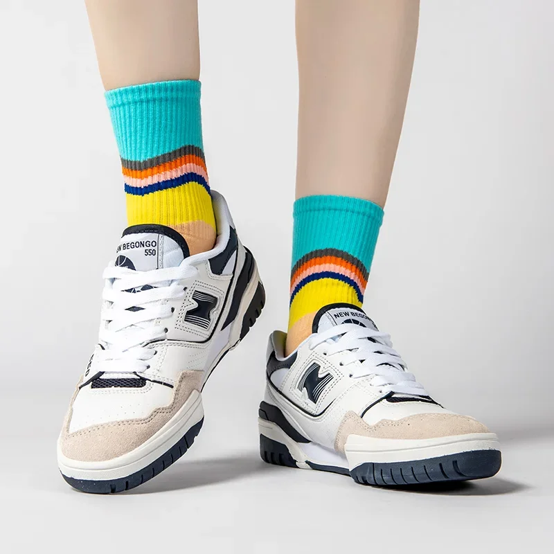 New products with a variety of fashionable color trendy shoes, the sole material is high-quality and wear-resistant,