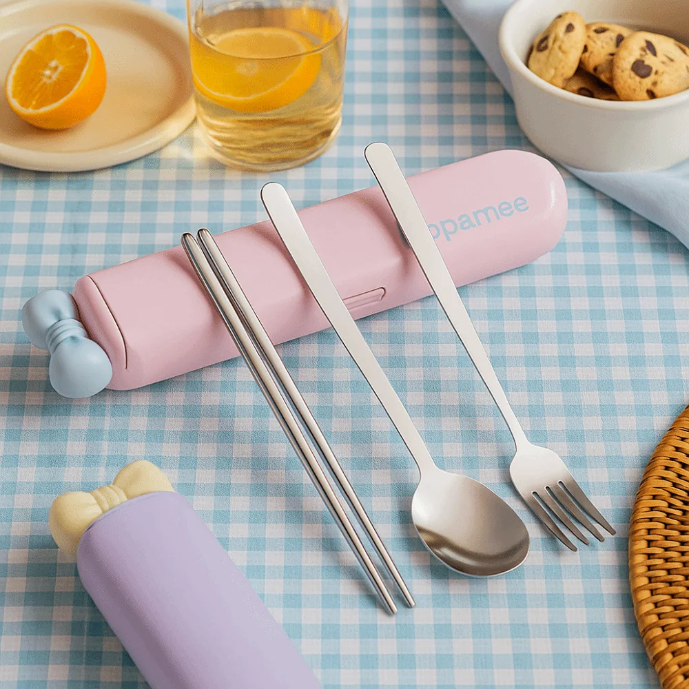 

Magnetic Design Dopamine Travel Cutlery Set Three-Piece Set Student Flatware With Storage Box Built-in Silent Slot Tableware Set