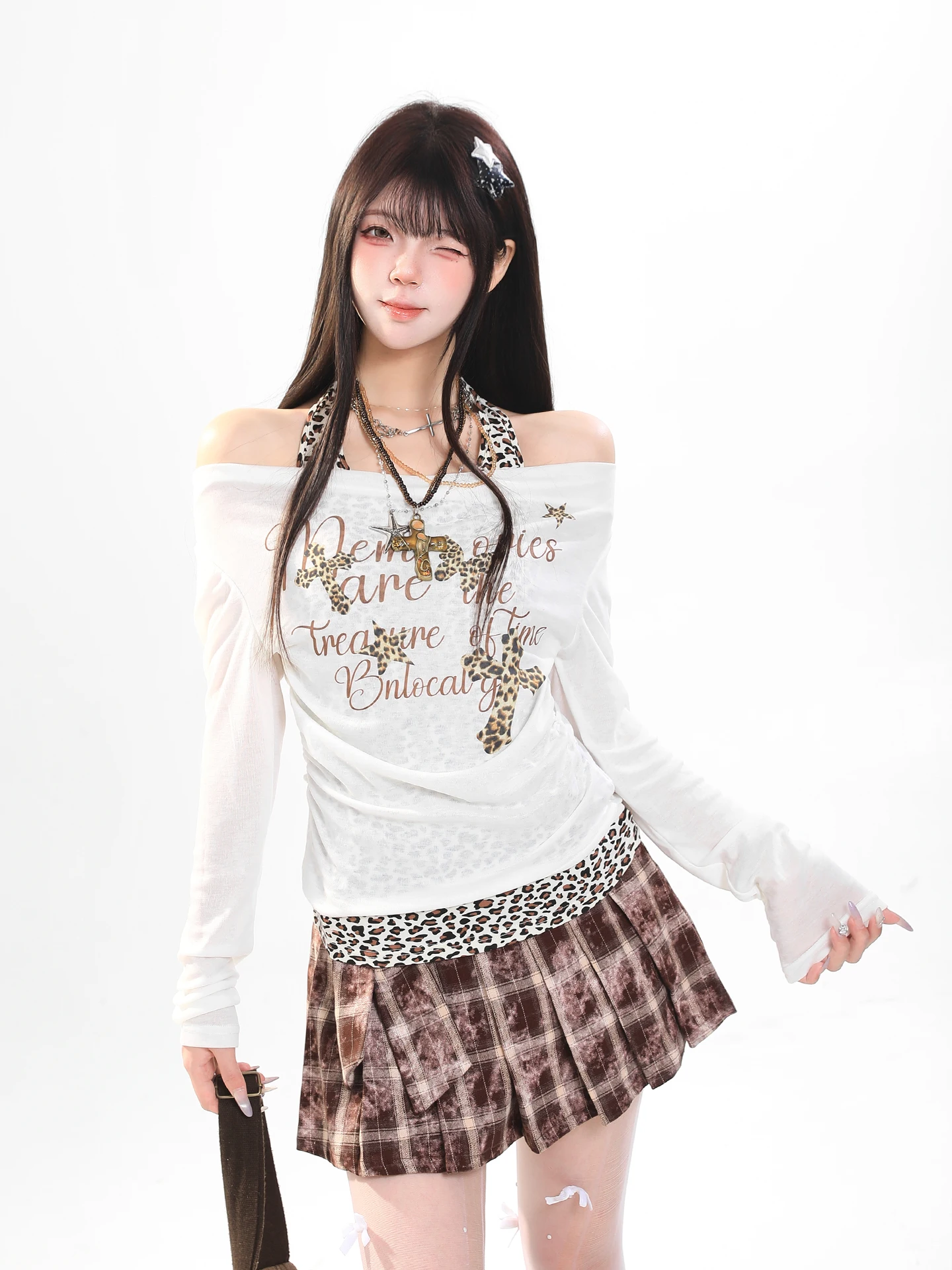

American Hot Girl Leopard Print Two-Piece Long Sleeve T-Shirt Women's Slim Fit Design Shoulder Exposure Spring Fashion Top