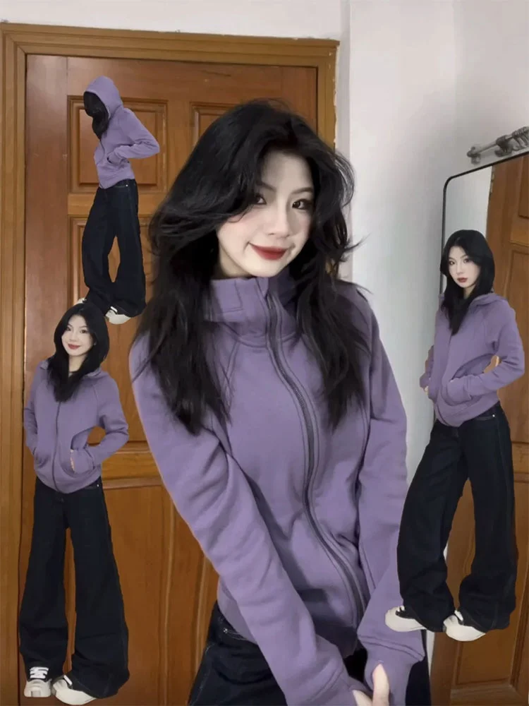 เสื้อฮู้ดสีม่วงสำหรับผู้หญิง ฤดูใบไม้ผลิ/ฤดูใบไม้ร่วง 2025 รุ่นใหม่ สไตล์สปอร์ต ทรงเข้ารูป กระชับเอว ให้ความรู้สึกหรูหรา ไซส์เล็ก สไตล์เกาหลี