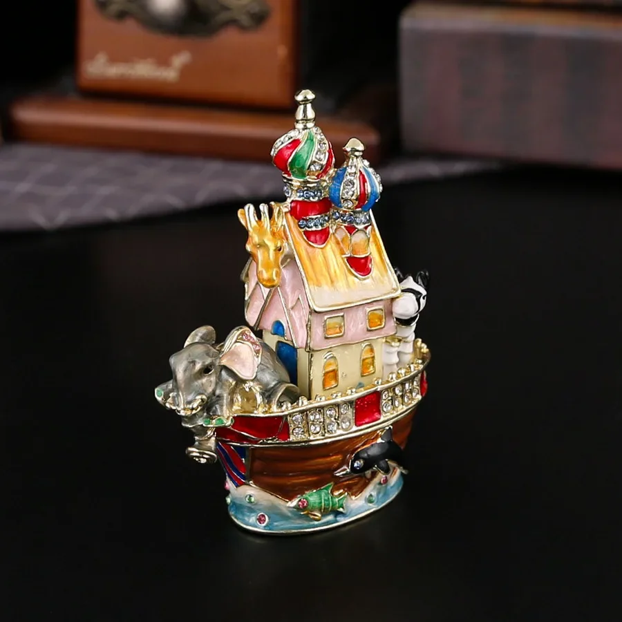 Vintage Metal Noah's Ark Jewelry Box Creative Animal Shaped Trinket Storage Container for Christmas Gift Collection
