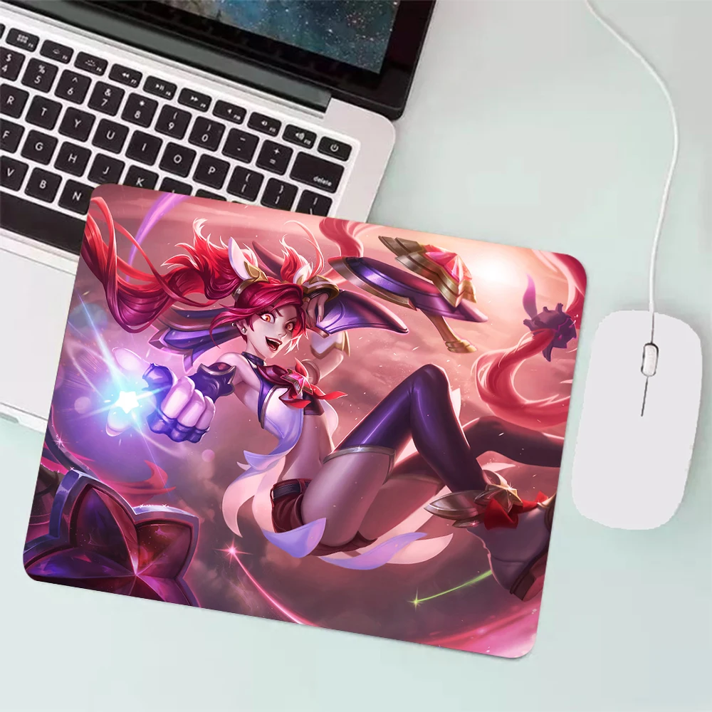 League of Legends Jinx Small Gaming Mouse Pad Gamer Keyboard Mousepad Computer Mouse Mat Laptop Carpet Anime Mause pad Desk Mat