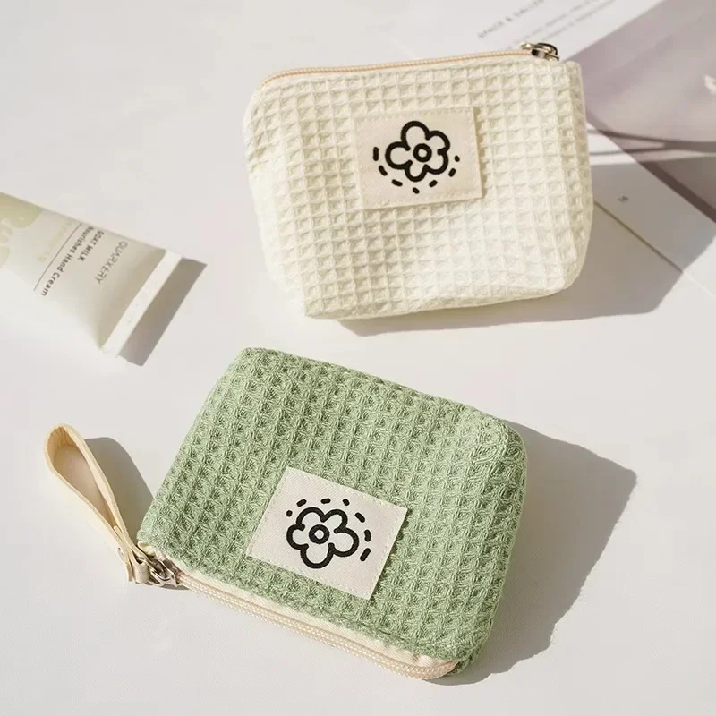 Women's Small Matcha Green Makeup Bag Portable Coin Purse Commuter Lipstick Headphones Storage Bag Double Canvas Chain Key Case