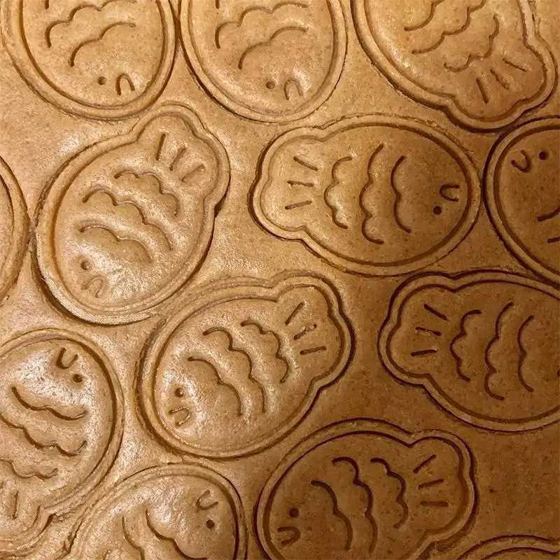Cute Fish Shaped Cookie Cutter BPA Free Plastic Biscuit Mold for Home DIY Baking Holiday Party Pastry Decorating Tool