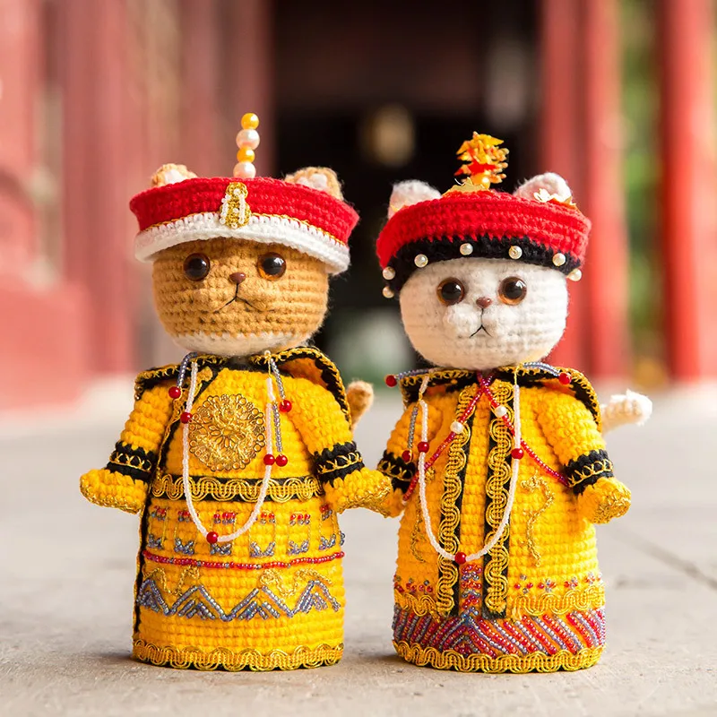 Susan's Family Crochet Materials Package DIY Kit Cat Emperor and Empress Couple Crochet Doll Materials Package DIY Toys Gift