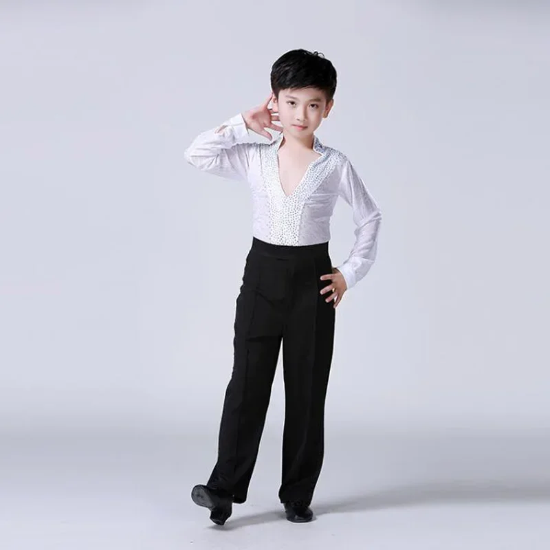 Meninos latinos trajes de salsa, performance de salão infantil, roupas de dança, tops e calças azuis e verdes, novos