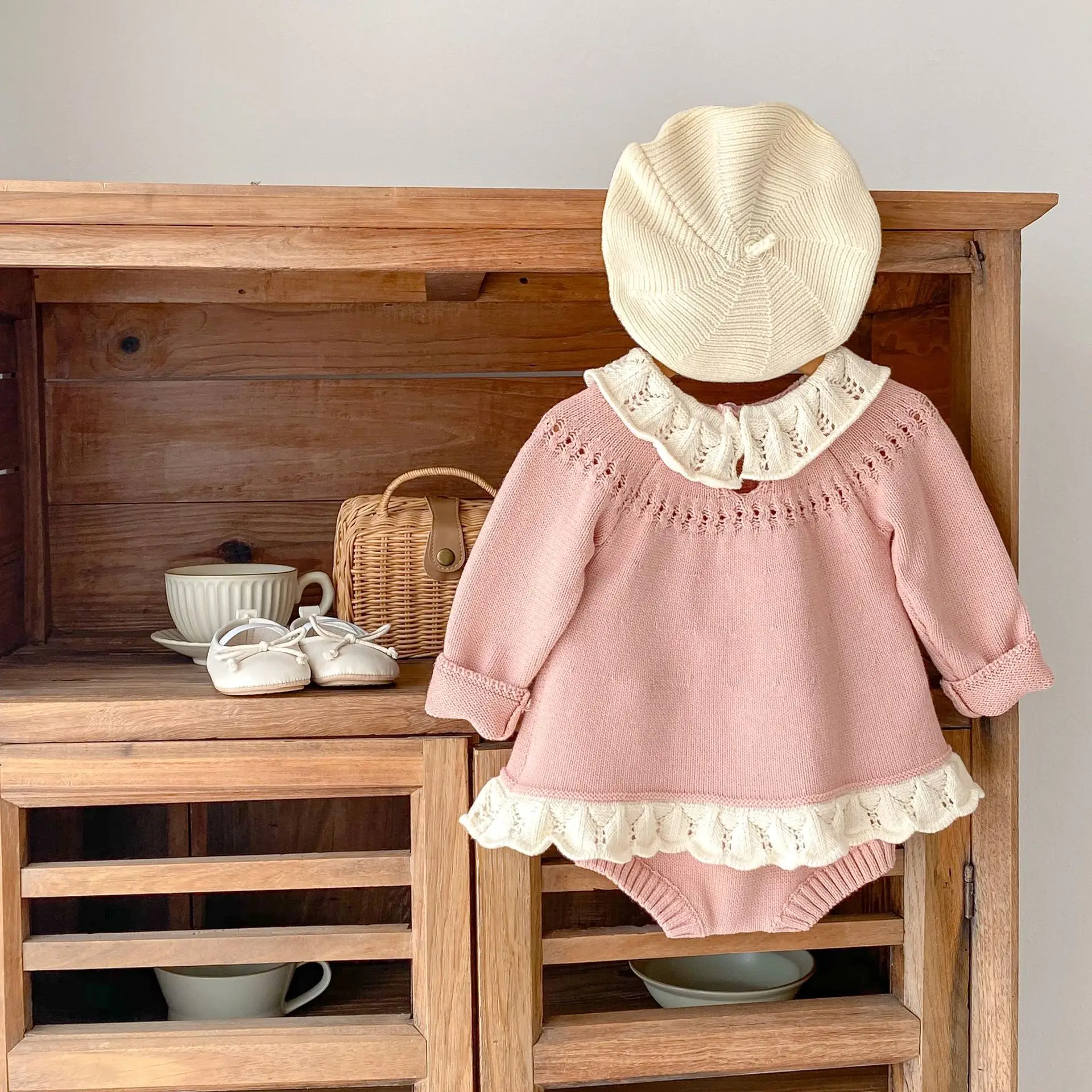 Autumn Clothing for Infants, Young Children, Girls, Babies, Lotus Collar Long Sleeved Knitted Top + Lotus Edge Knitted Pants