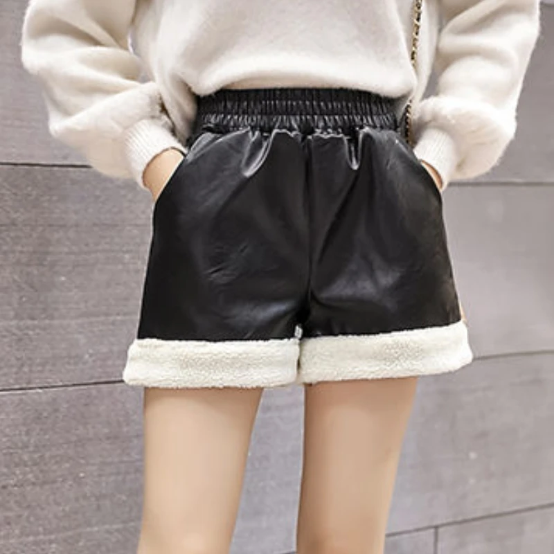 Plus Velvet Crimping Shorts for Women New Autumn Winter Elegant High Waist Stylish Feminine Streetwear Ulzzang PU Шорты Женские