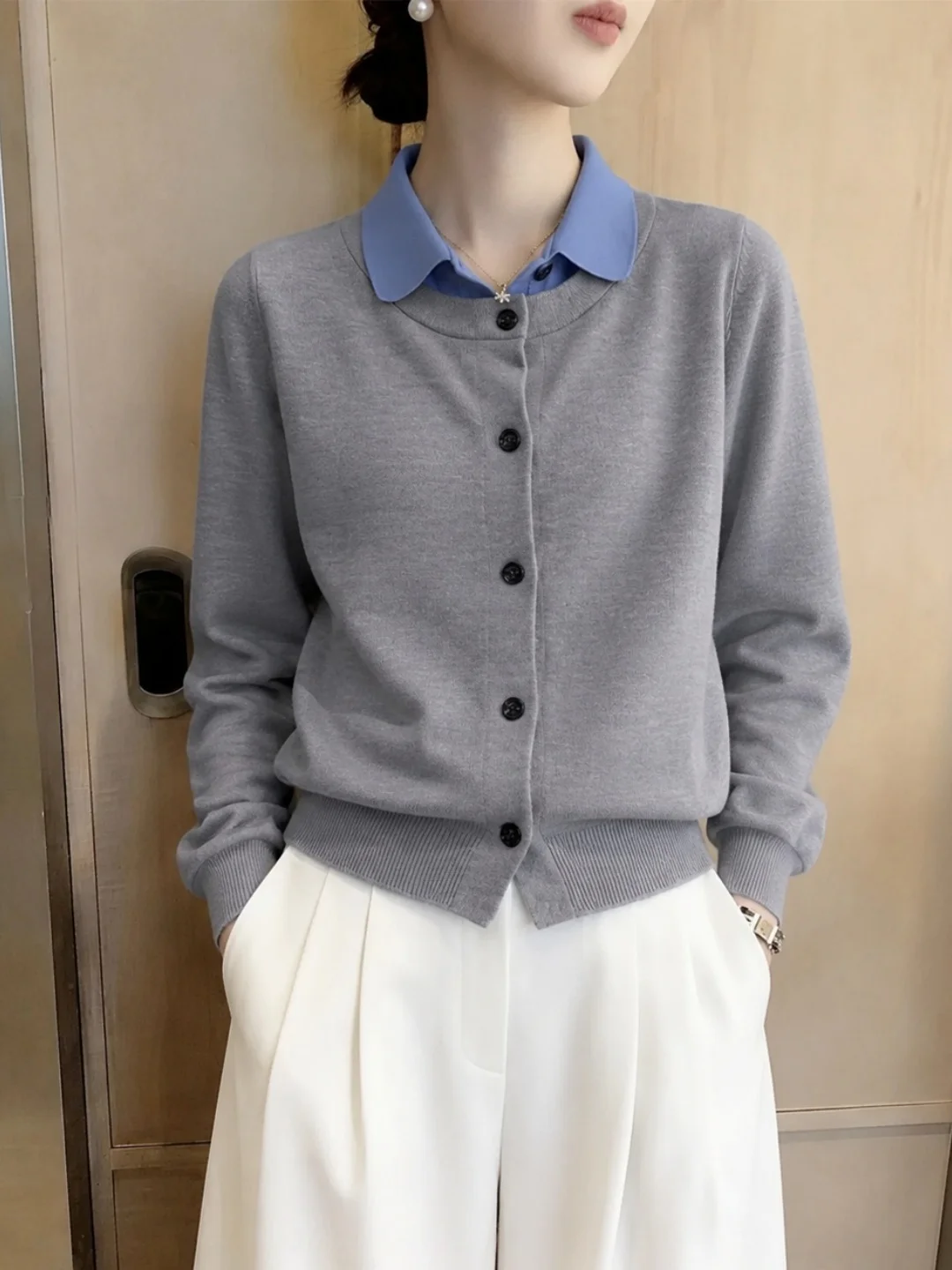 2026 Autumn New Style Women's Knitted Long Sleeve Collar Color Block Versatile Top Korean Version Anti-Aging Fashionable