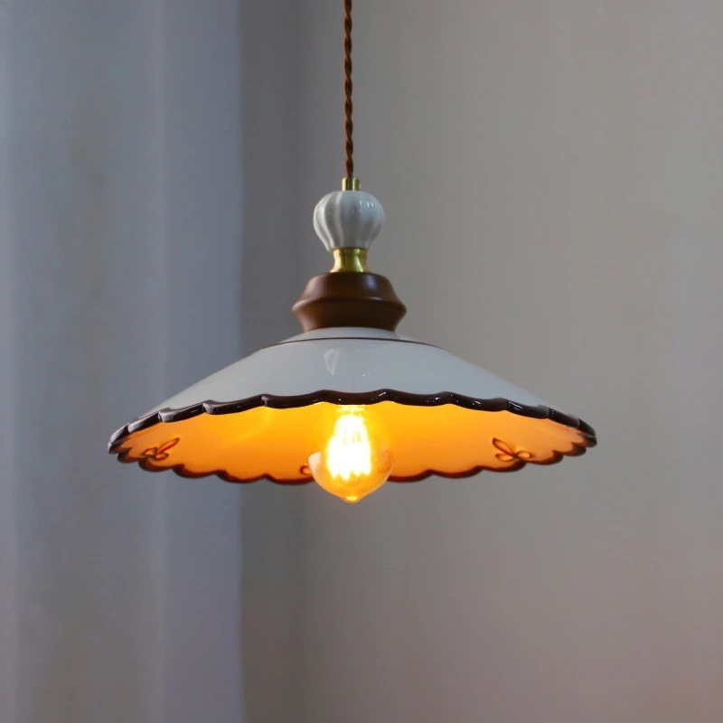 

Medieval style hand-painted ceramic pendant lamp, French retro cream style restaurant bedside bar table study tea room lamp