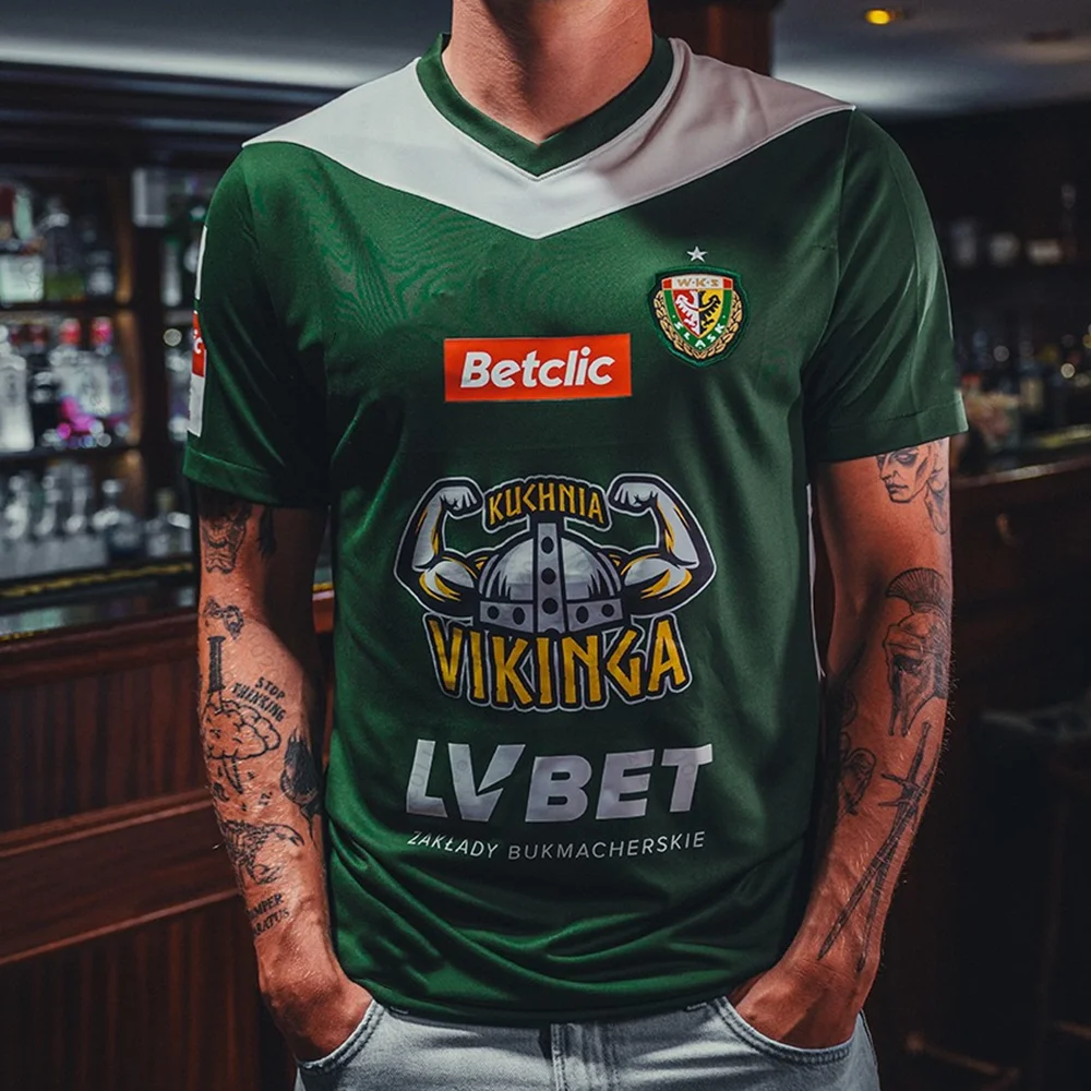 26_25 أحدث البولندية سوبر كرة القدم للرجال جيرسي بولندا التجفيف السريع سيلاتسك وفروكلافا لكرة القدم الأولاد مباراة التدريب الجديدة الفانيلة الخاصة #1