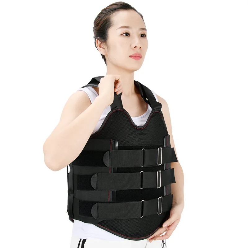 Postoperative lumbar spine injury gear breathable fabric belt is adjustable to thoracolumbar fixed support