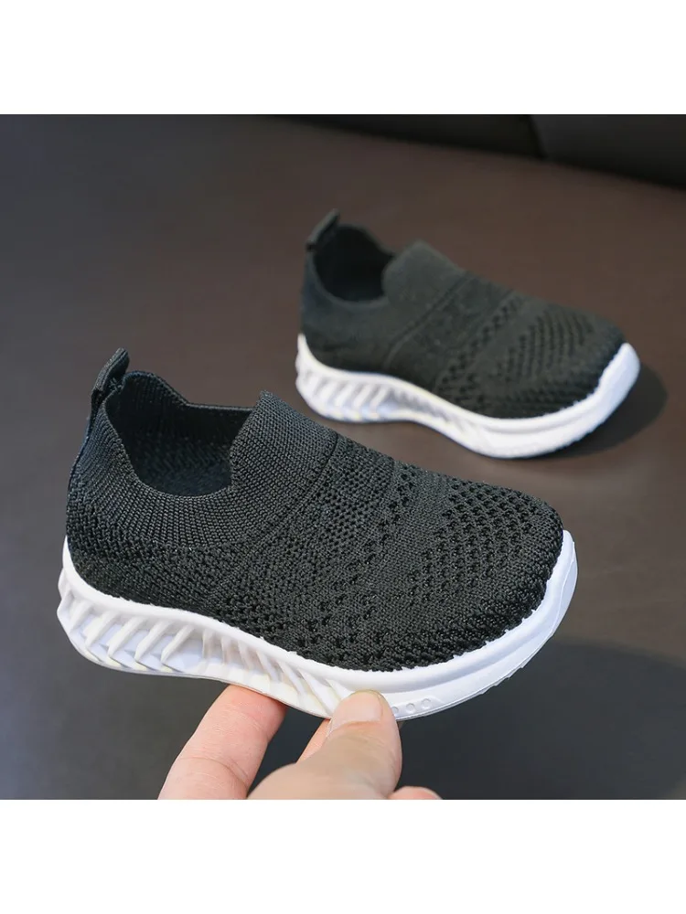 Chaussures enfants doux respirant maille enfants baskets printemps automne garçons filles chaussures de Sport décontractées école enfant en bas âge chaussures à enfiler