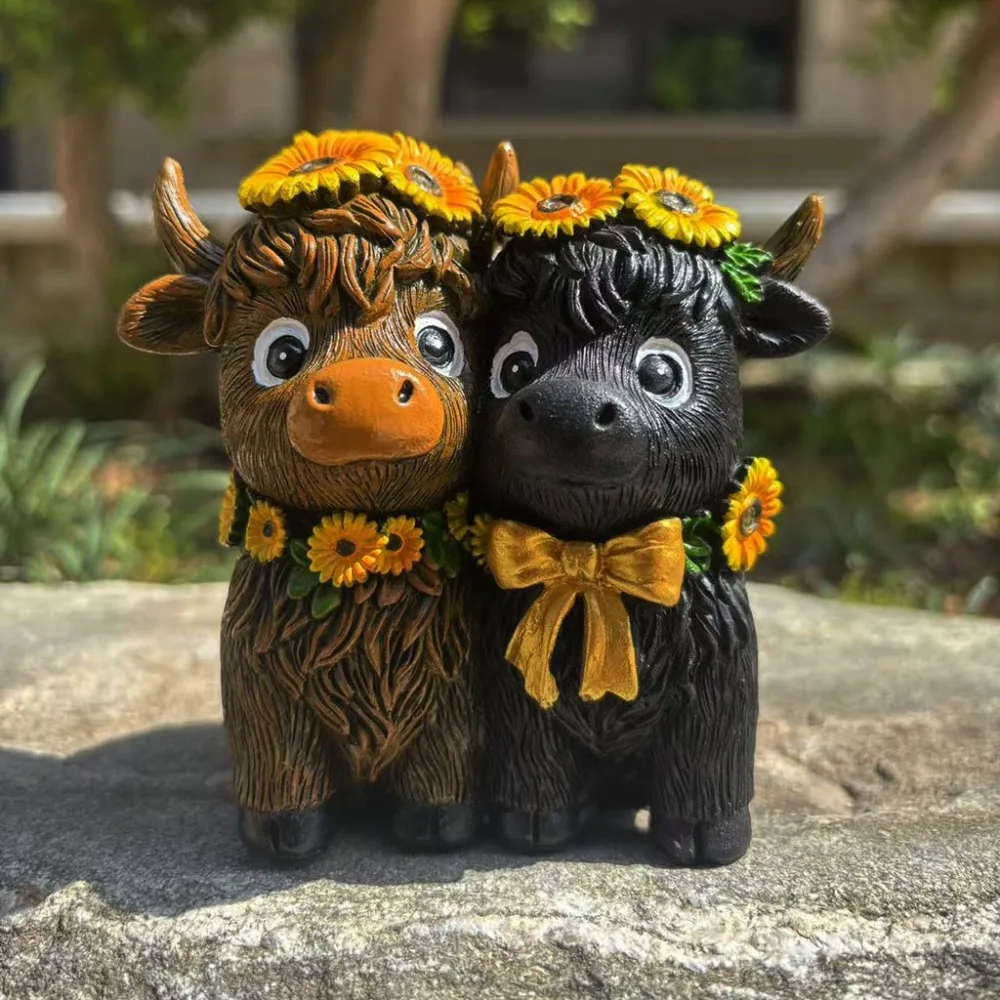 

Creative Spring Sunflower Highland Cow Figurines Funny Handmade Scottish Cow Statue Resin Unique Calf Lovers Gifts Table Decor