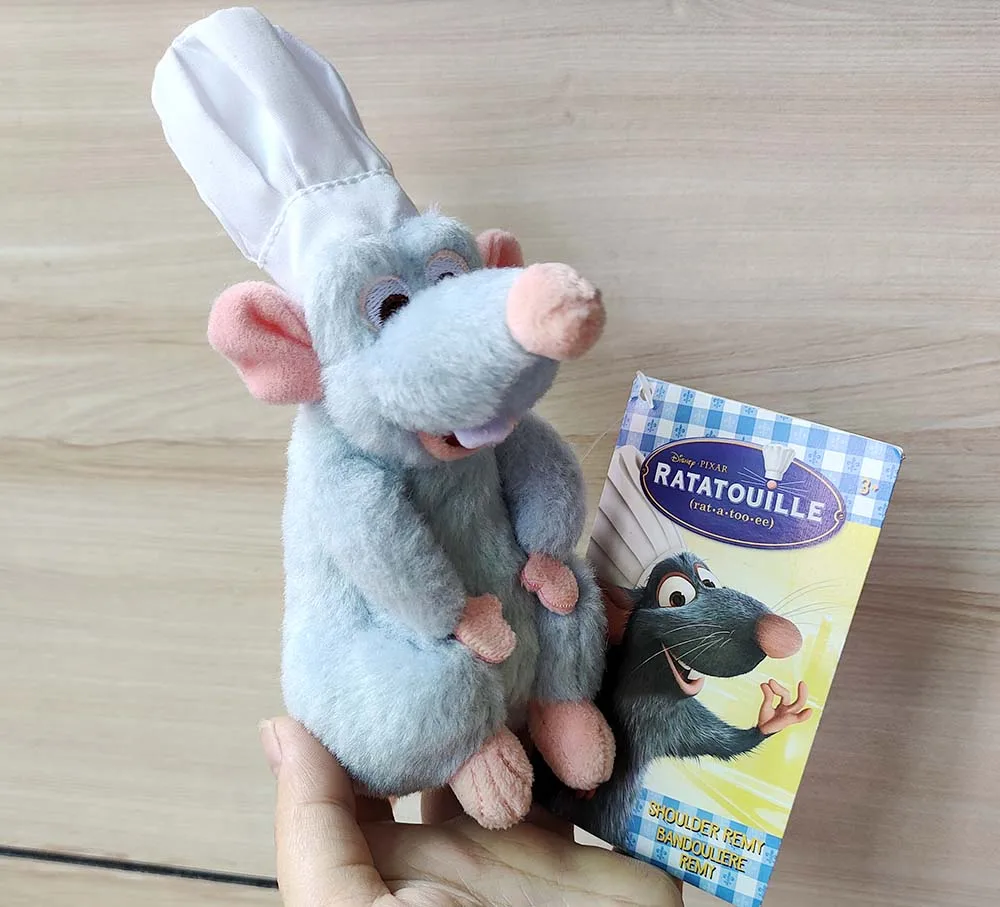 Japan Authentic  Disney Ratatouille Chef Remy Magnetic Shoulder Plush Toy New