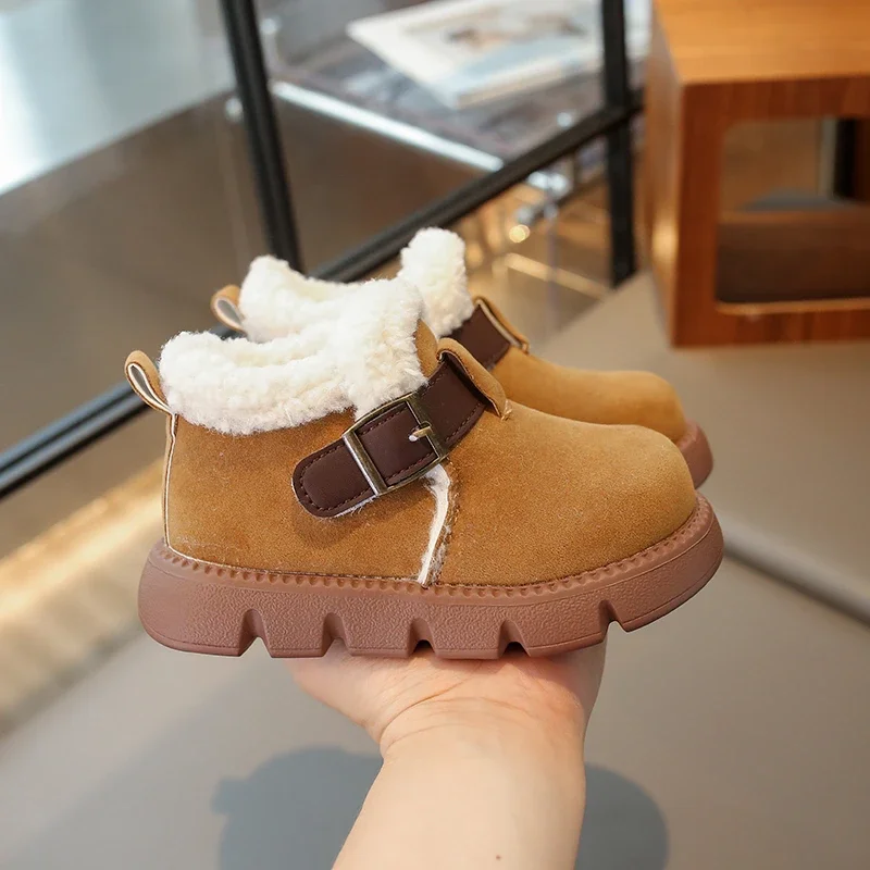 

2025 детские повседневные хлопковые полусапожки для девочек и мальчиков, зимняя новая модная нескользящая универсальная обувь в корейском стиле с мягкой подошвой