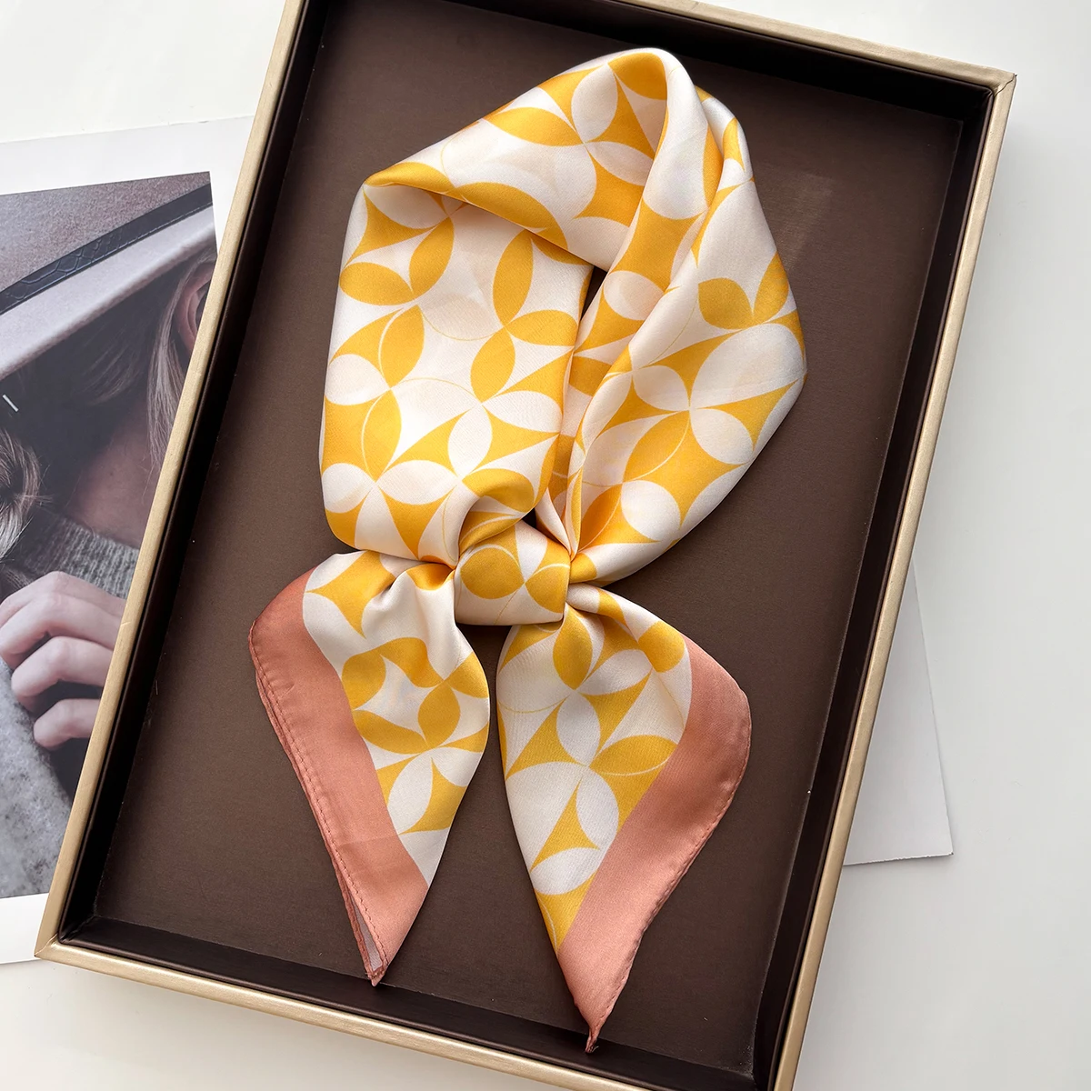 Bufanda cuadrada con estampado de diseño, pañuelo con sensación de seda, chal para mujer, bufandas, pañuelo para la cabeza, lazos para el pelo