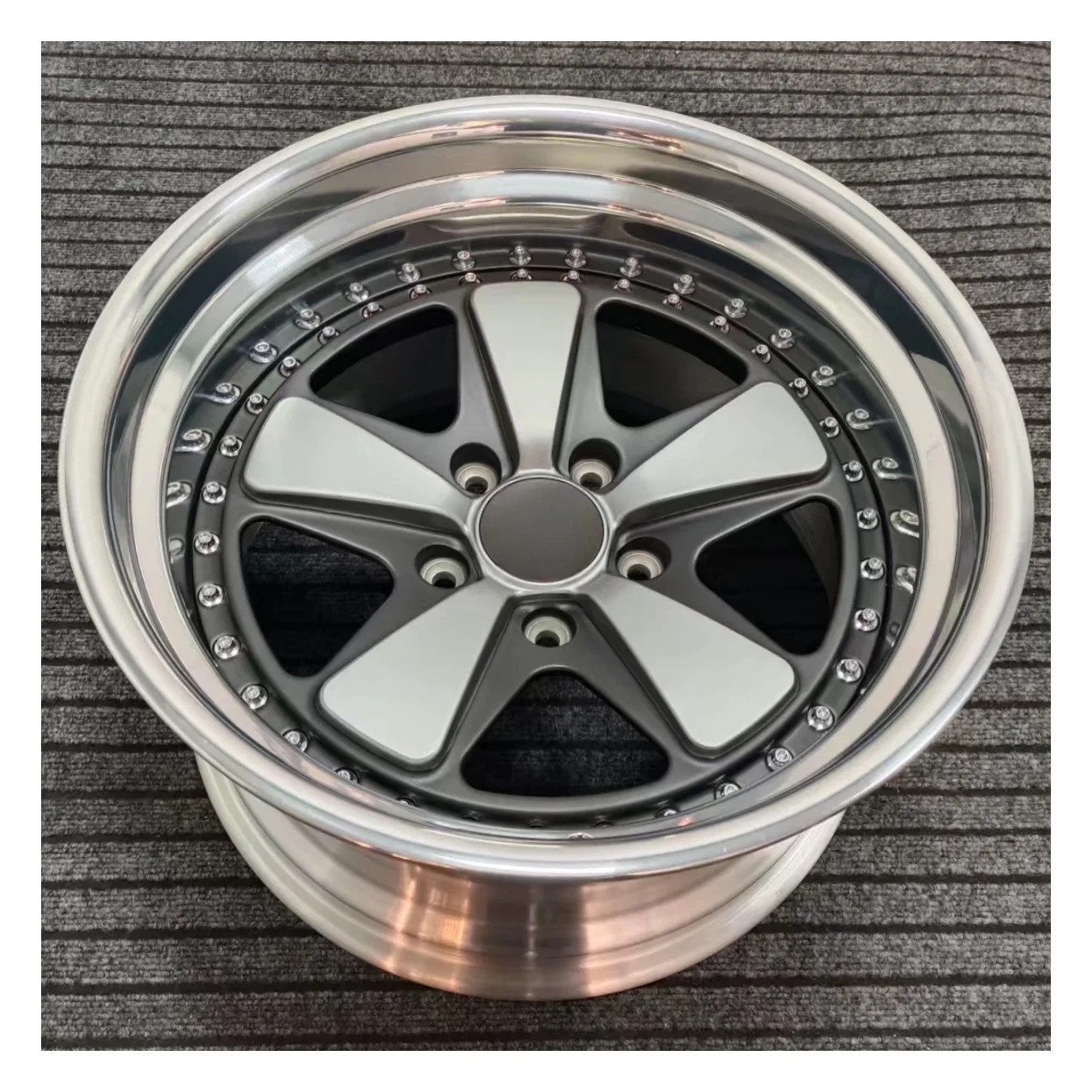 Fuchs RUF: Die perfekte Kombination aus Leistung und Design