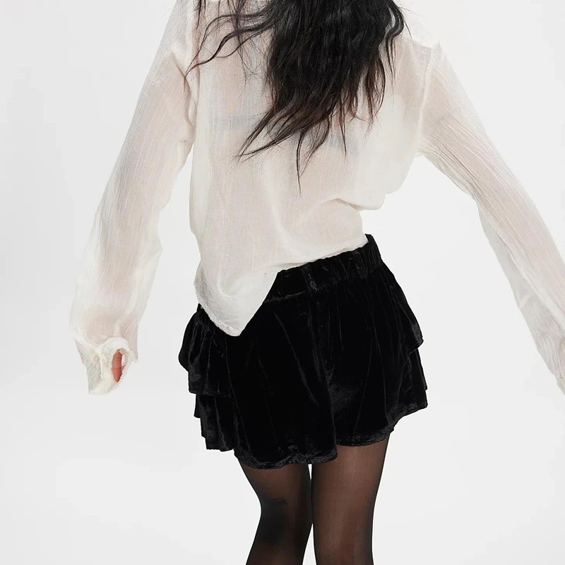 กระโปรงสั้นทรงเอไลน์แบบมีระบายหลายชั้นสำหรับผู้หญิง สไตล์คริสต์มาส สีพื้น เรียบหรู เอวยางยืด ทรงเอวต่ำ สไตล์ Y2K ผ้ากำมะหยี่