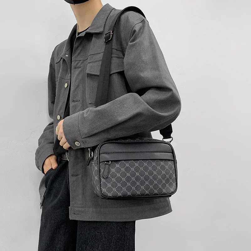 

Fashion Men's Plaid Crossbody Bag Commuting Simple Backpack High-quality PU leather Leisure Single Shoulder Bag