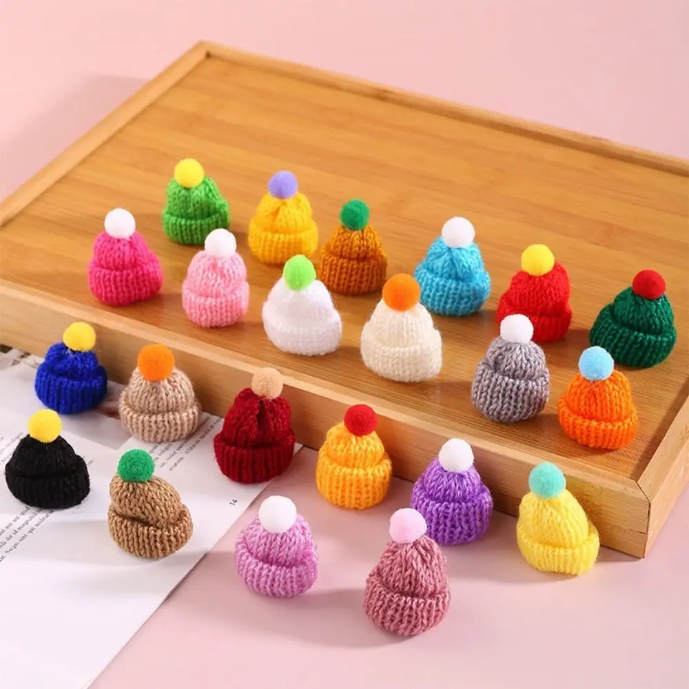 10pcs DIY Mini Knitting Hats Ornaments Sewing Crafts Christmas Mini Knitting Hats Polyester Knitting Mini Wool Hat