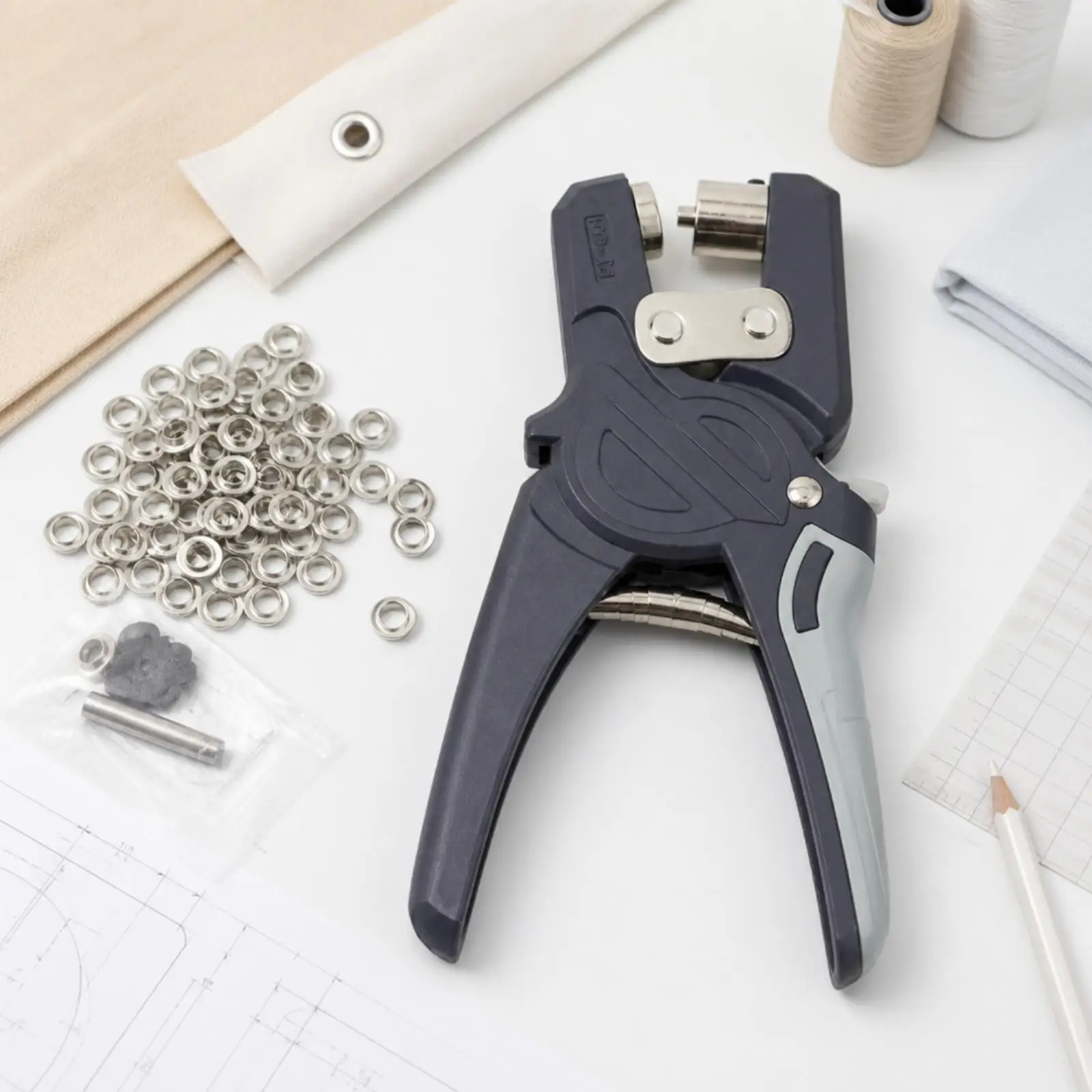 Heavy Duty Eyelet Press Tool A3 Steel Manual Grommet Setter for Leather Craft Fabric DIY Repair Kit with Anti Slip Grip