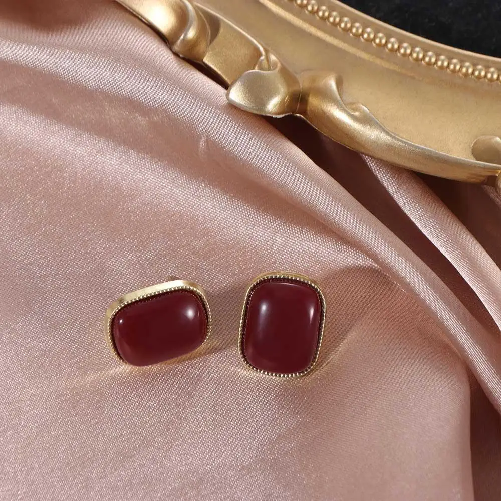 Wine Red Light Luxury Pearl Ear Studs Retro High Grade Geometric Earring Minority Design Elegant Baroque Stud Earrings Girl