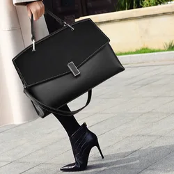 Temperament Women's Black Tote Handbags 2022 New Autumn Winter Ladies Fashion Pu Crossbody Bolsos Large Capacity Satchels Bag