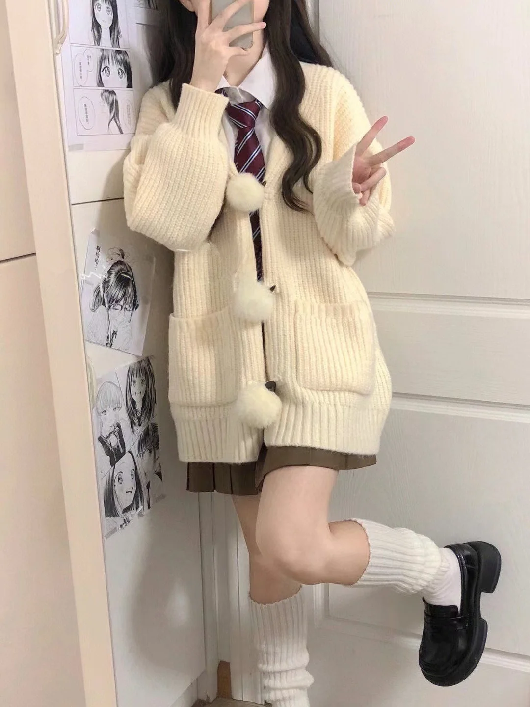 

College Style Sweater Coat And Pleated Skirt Set Sweet Autumn Winter Design Loose Warm Small Size Polyester Fashion Set