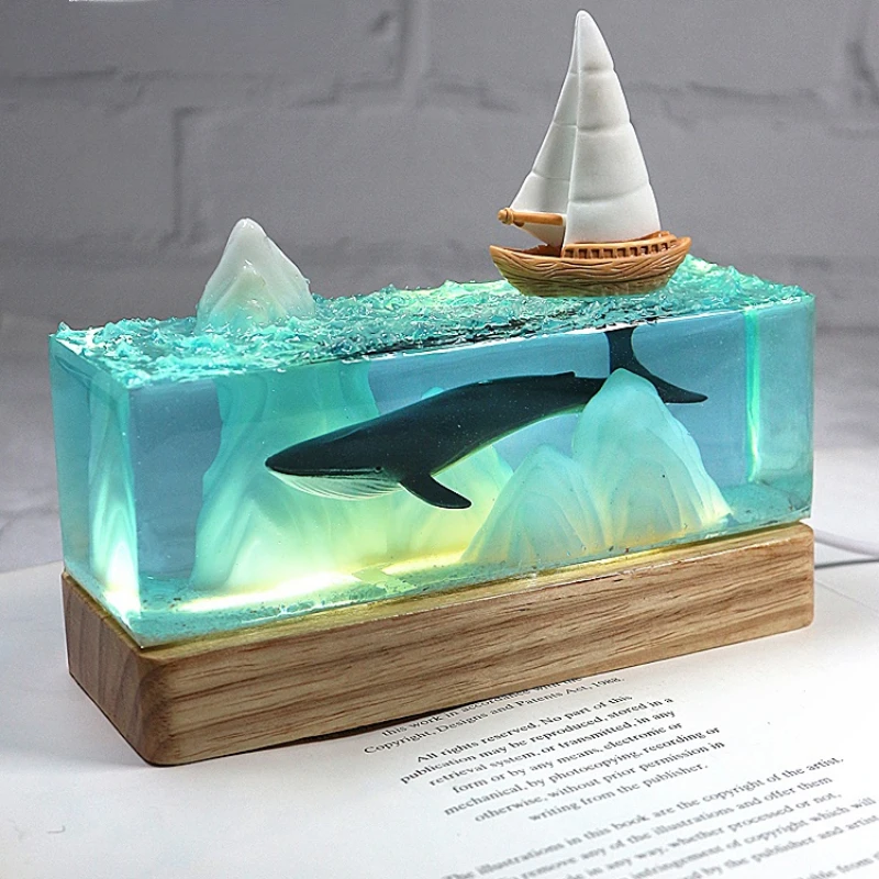 Handmade Household Accessories Couple Gifts Ocean Sailing Boat Whale Small Night Light Resin Desktop Ornaments Decoracion