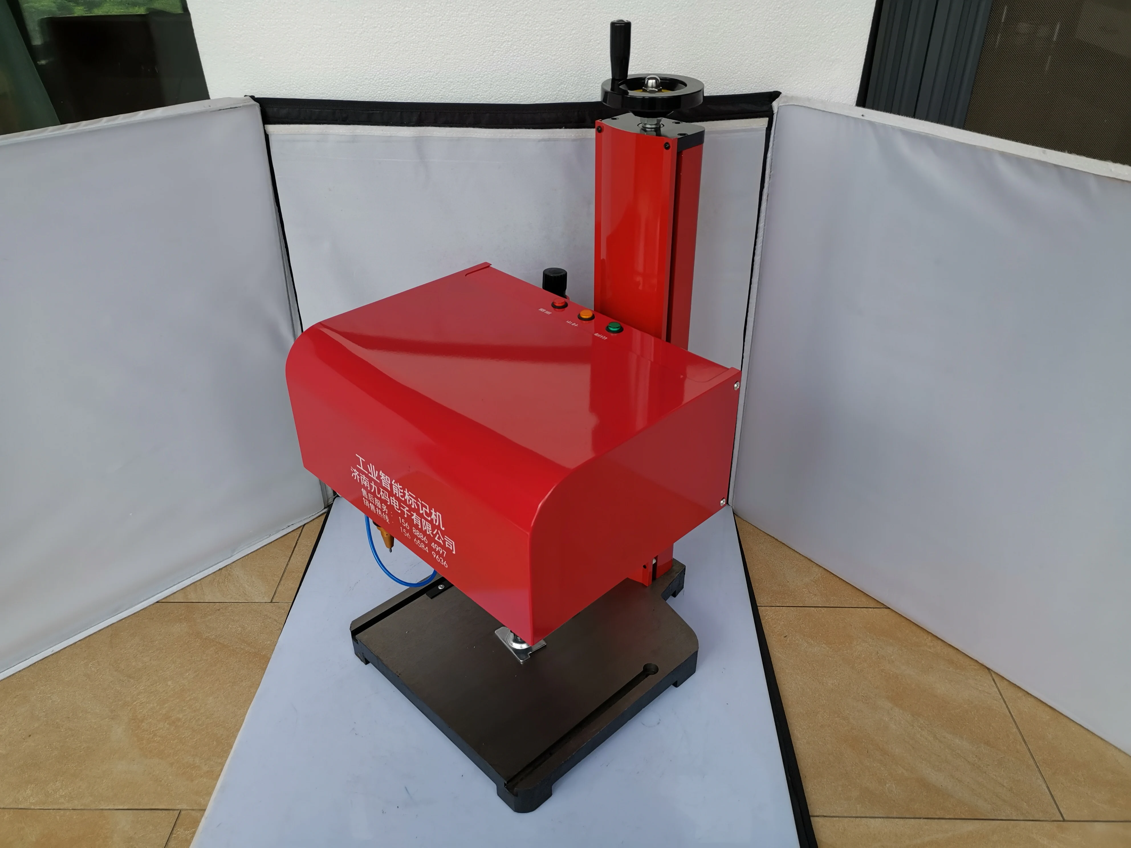 Area marcatura Macchine per marcatura pneumatiche piatte 200x300mm, Macchine per marcatura targhette, Dati di controllo connessione computer USB