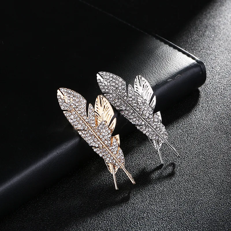 Male Women\'s Fashion Temperament Brooch Feathery Shawl Lapel Pins Corsage Hat Shirt Suit Collar Pin Party Daily Accessory 1Pcs