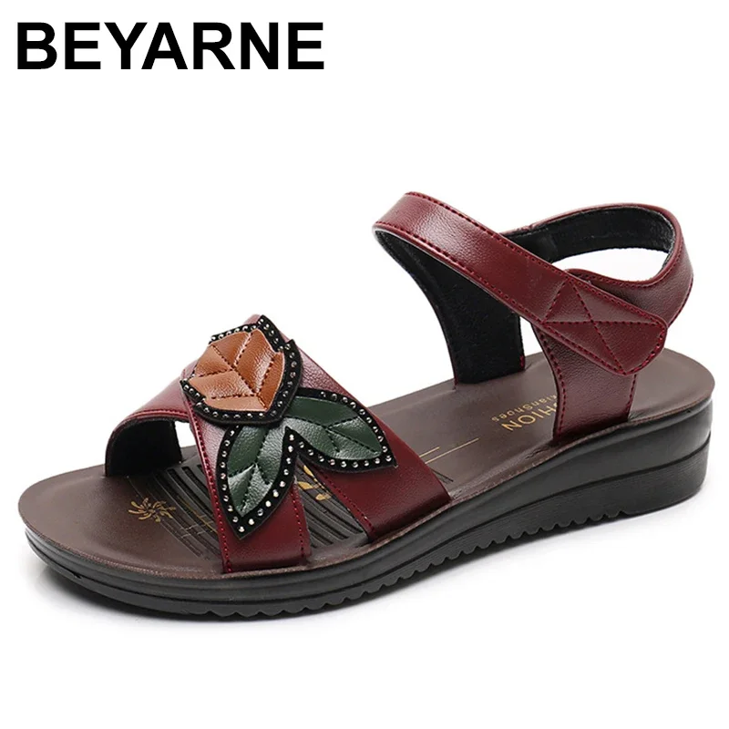 Fashion high quality leather mother sandals woman summer flat shoes ladies footwear comfortable Platforms plus size soft sandals