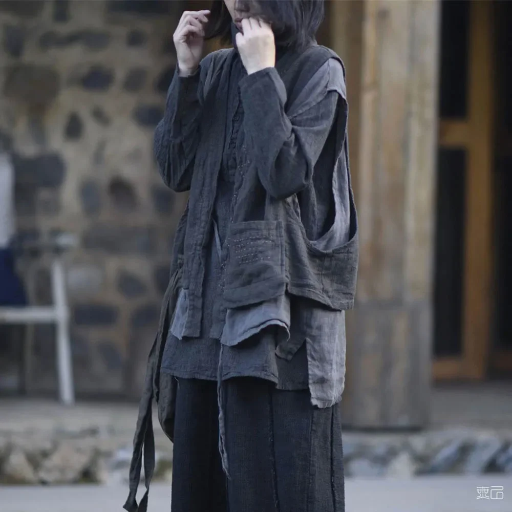 

Women's Linen V-Neck Vest Sleeveless Lace-Up Cardigan Hippie Vintage Fake Two Casual Loose Waistcoats With Pockets Spring Summer