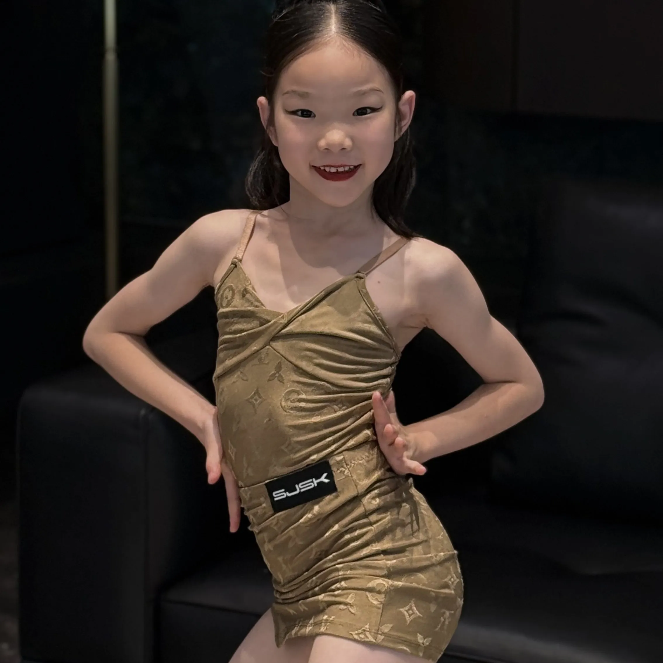 

2025 Girls Suit Children Latin Dance Costumes Print Strap Top Skirts Suit Chacha Rumba Tango Dress Kids Latin Clothes DN20814