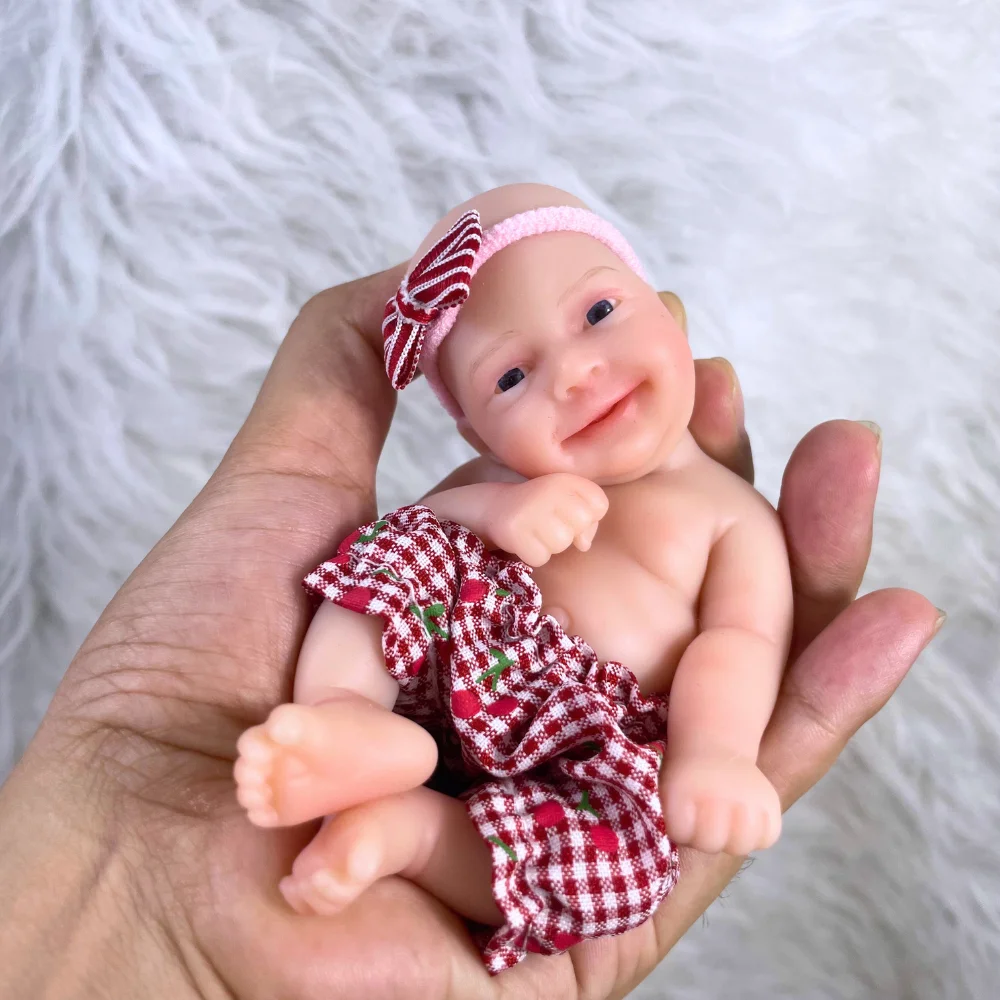 Mini bambola Reborn da 6 pollici Sebastian 15CM corpo lavabile in silicone pieno ragazza morbida bambola in silicone solido compleanno regalo di Natale