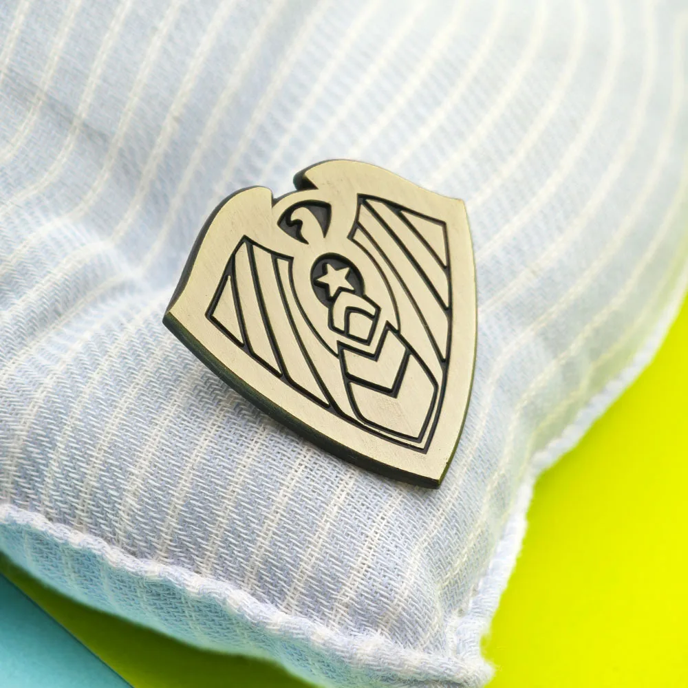 The Boys Soldier Boy Schild Emaille-Pin Vintage Gold Adler-Wappen Broschen Vought Superhelden-Reversnadeln TV-Fan-Schmuck Geschenk – Detail 10